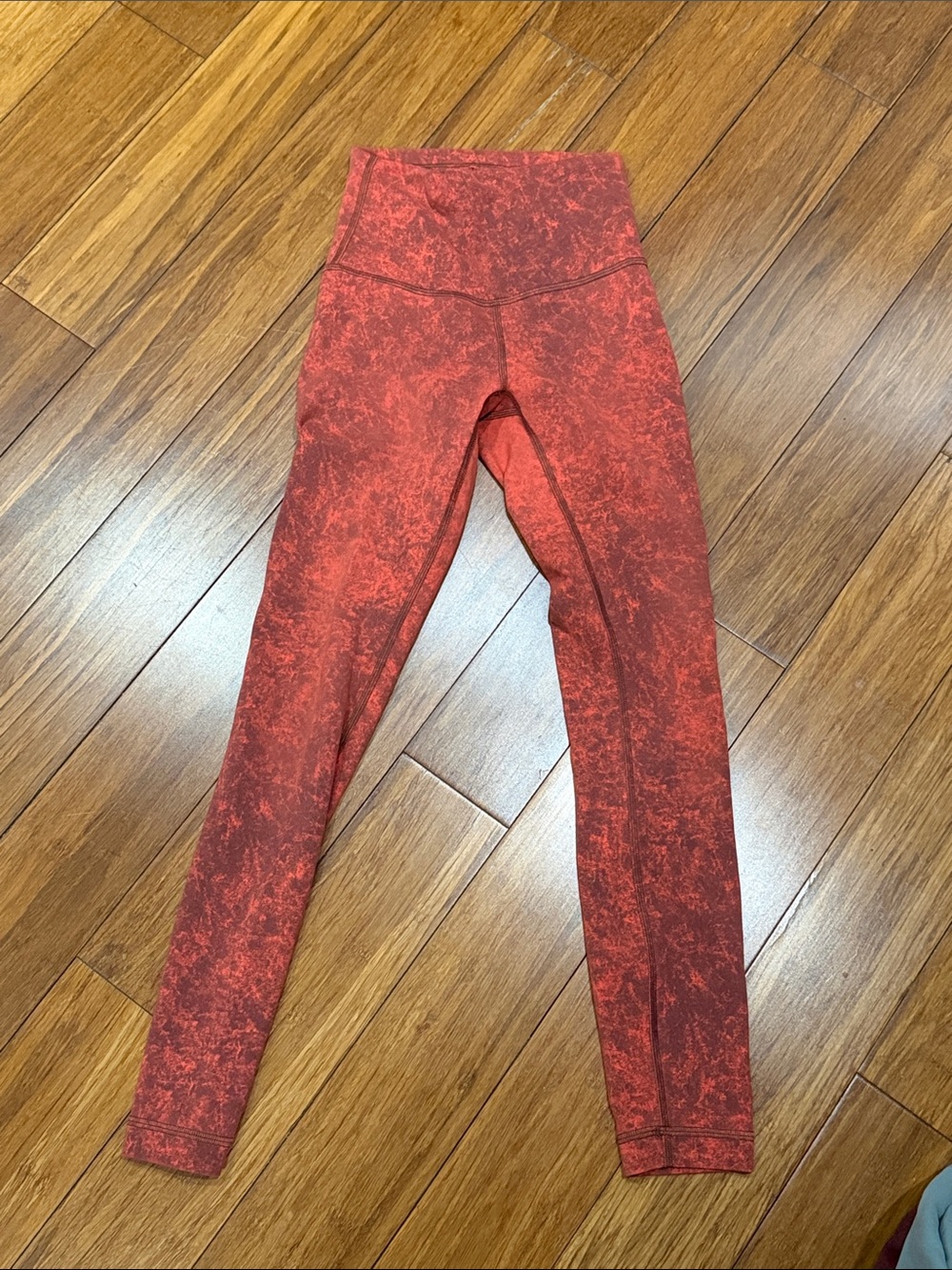 lululemon athletica Red Marble High-Rise  cropped Leggings